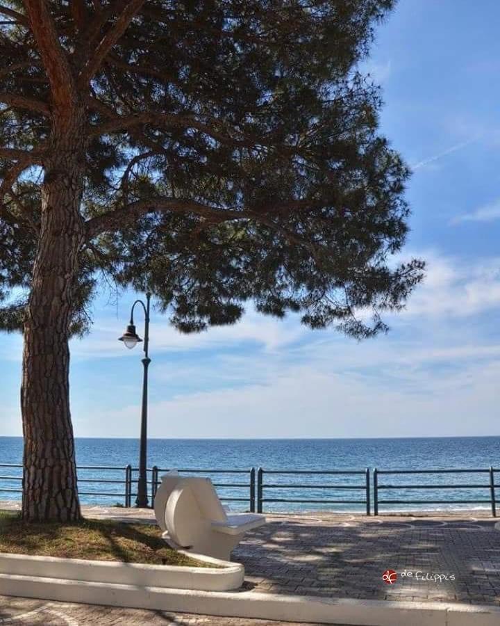 Charming Rooms Amalfi Coast Maiori Exterior photo